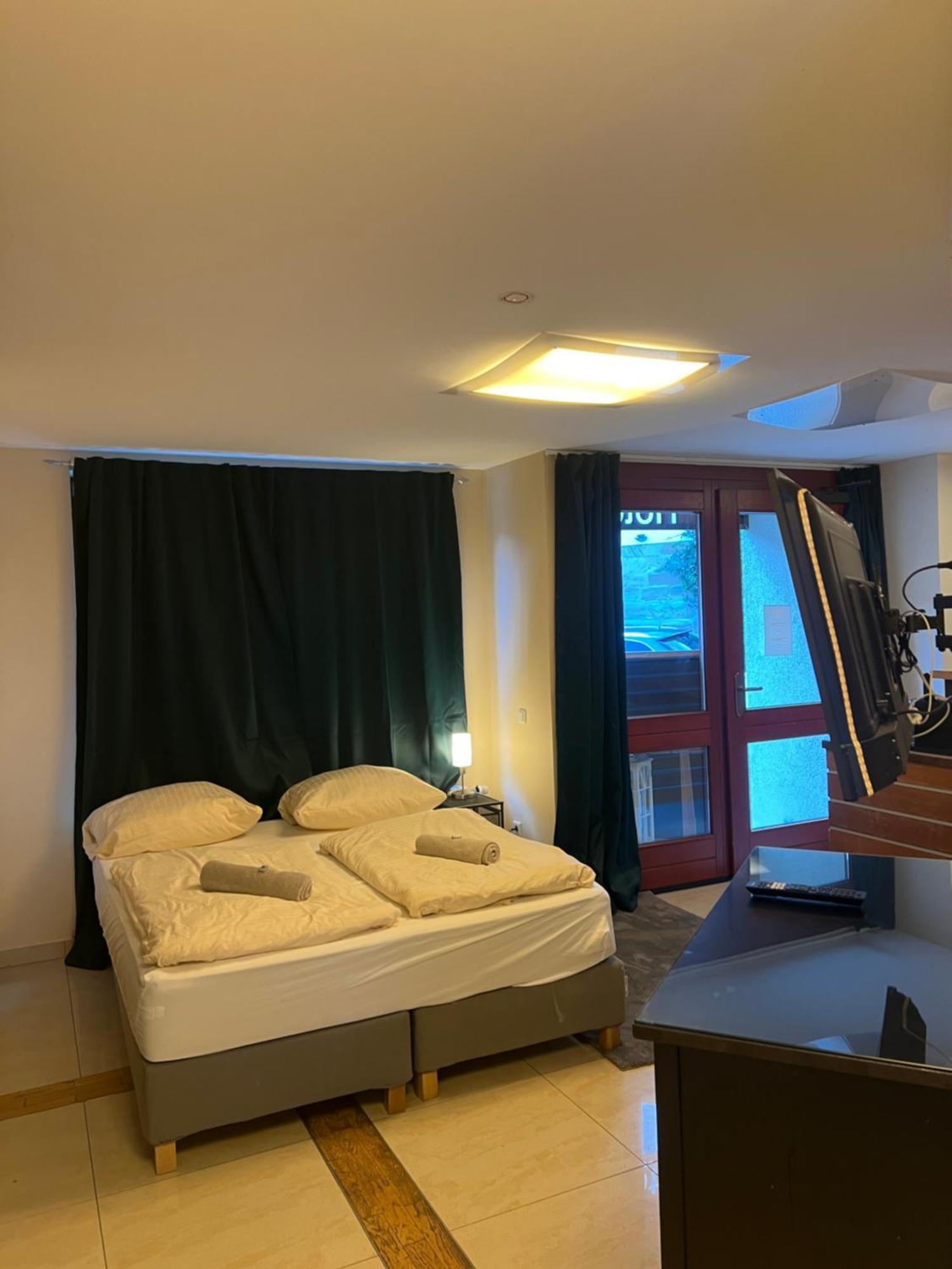 Hotel Hof 19 - Nuernberg Nord Heroldsberg Eksteriør billede